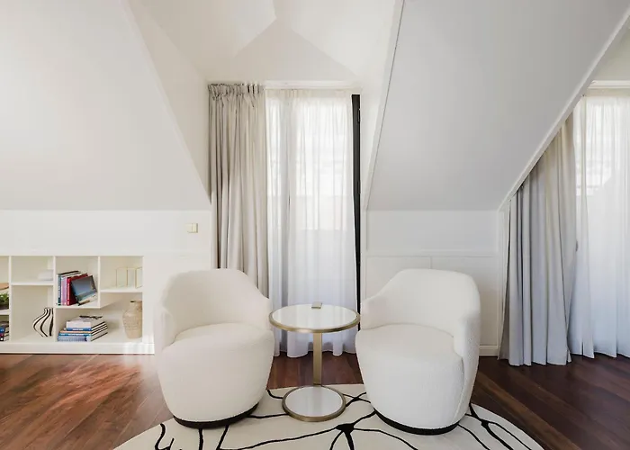 Szálloda Chiado & 5*