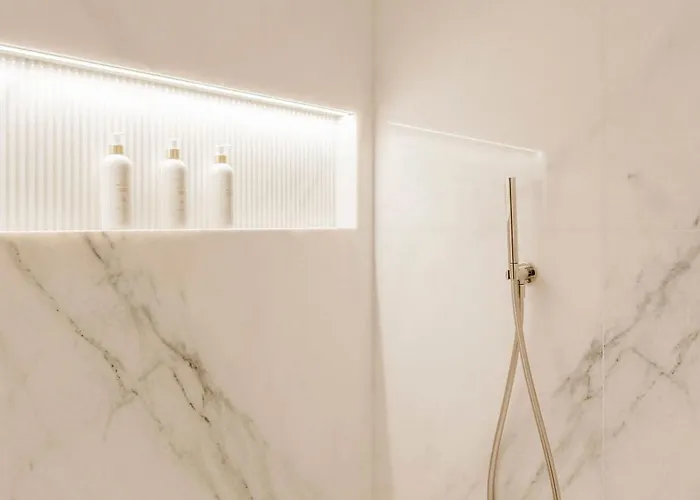 מלון Chiado & 5*