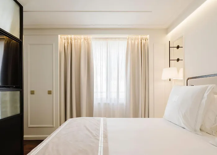 Hotel Chiado &