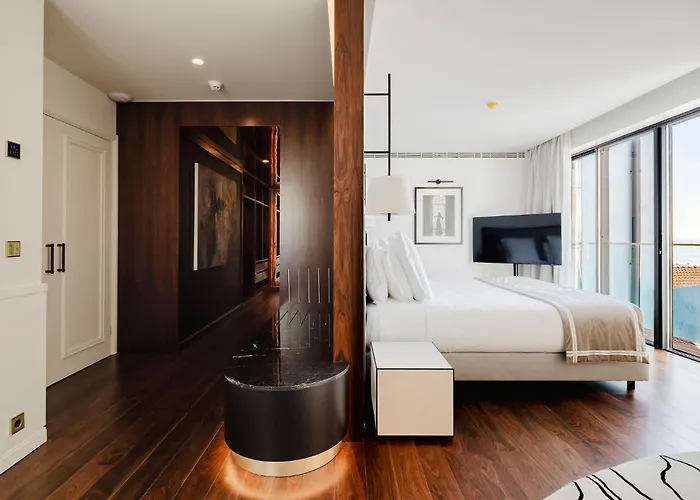 Chiado & Hotel