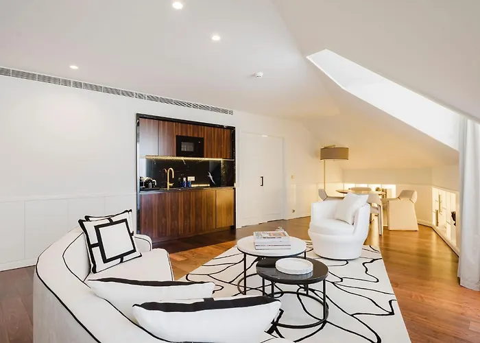 Hotel Chiado &